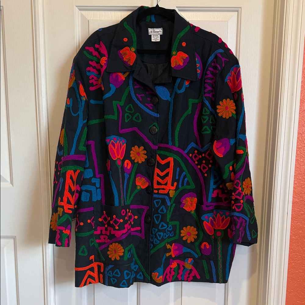 Plus Size!! 3X Colorful Embroidered Jacket 🌼🌷